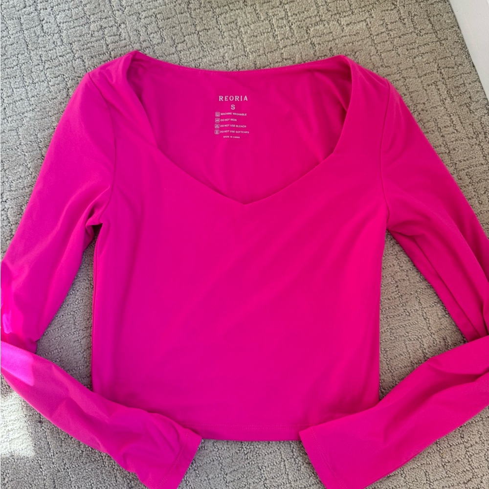 Women's Vivid Pink Long Sleeve crop top